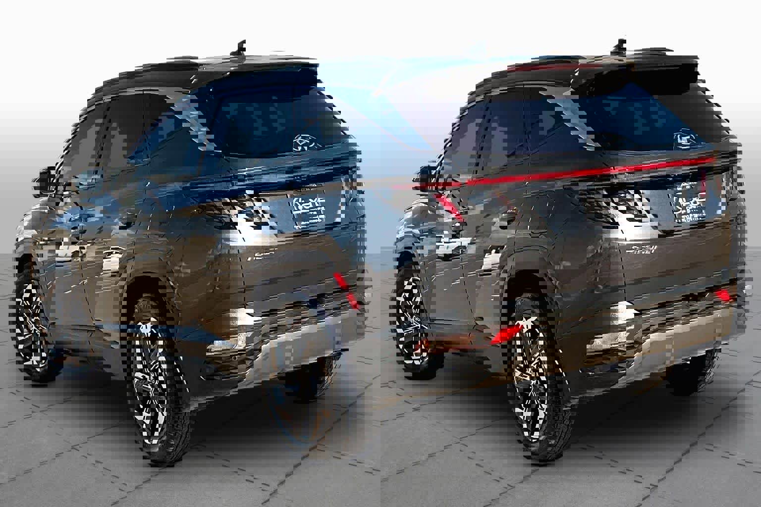 Used 2023 Hyundai Tucson Limited FWD image 11