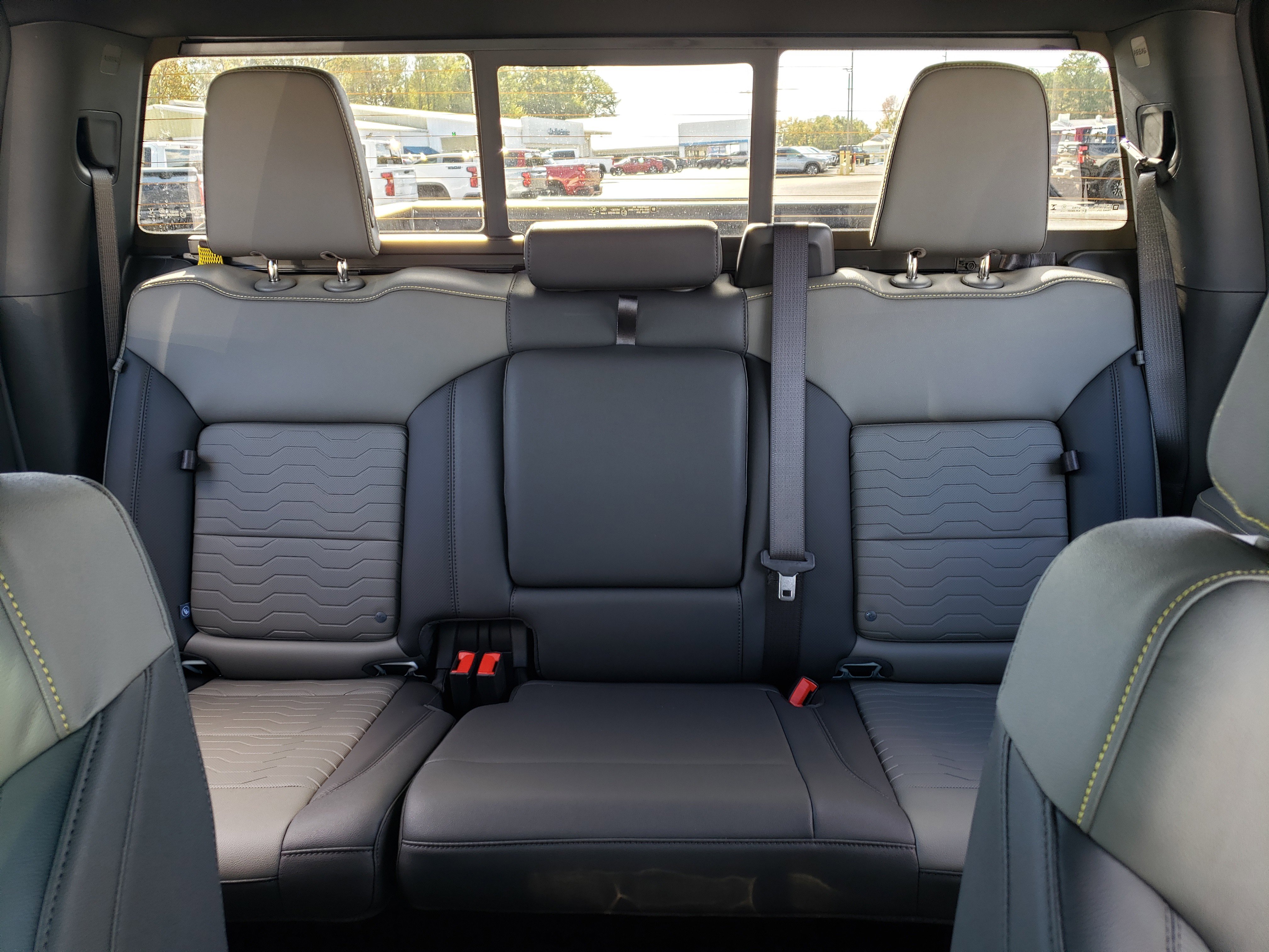 New 2026 Chevrolet Silverado 1500 ZR2 w/ LPO, Dark Essentials Package image 29