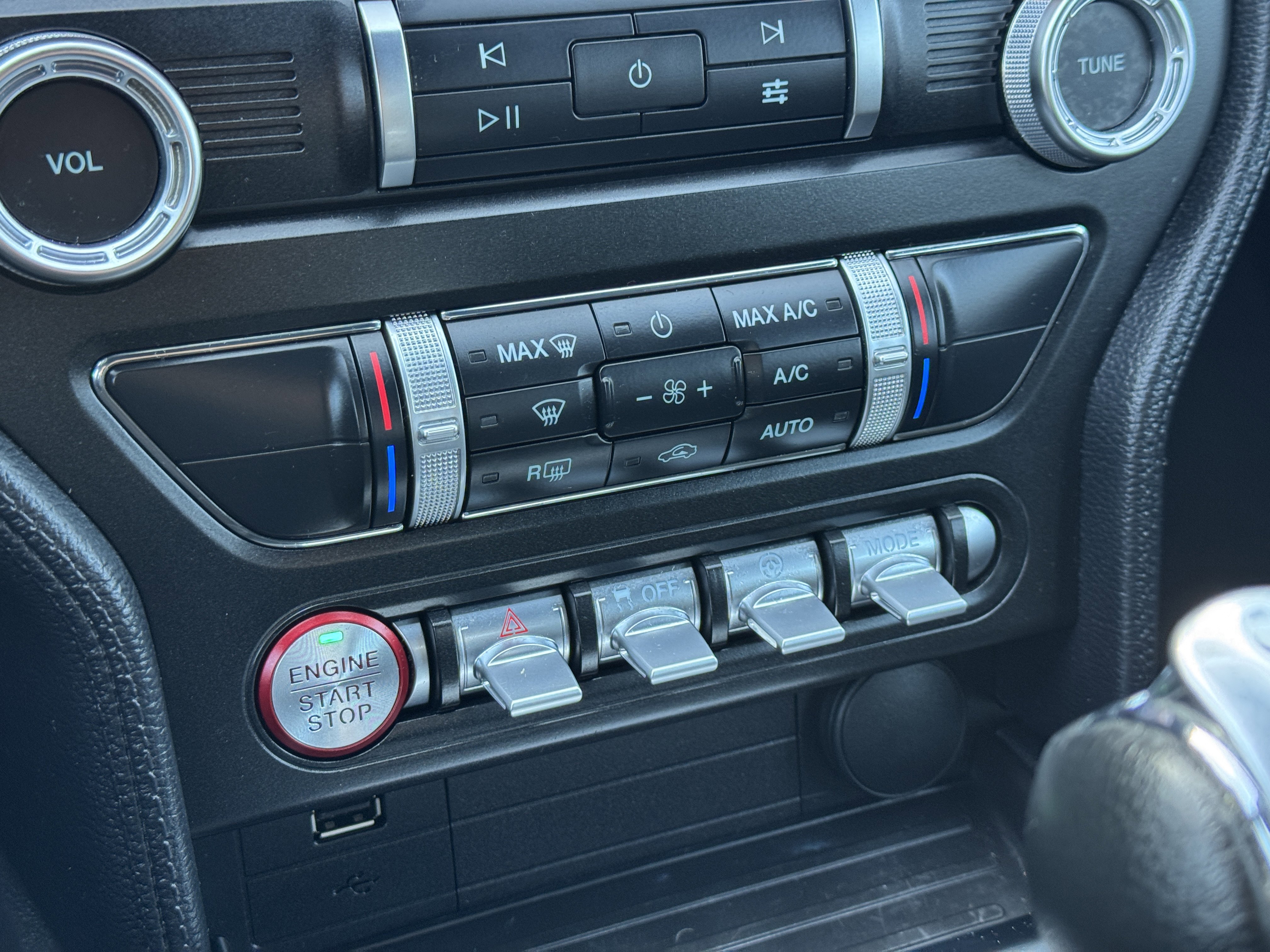 Used 2022 Ford Mustang Coupe w/ Equipment Group 101A image 26