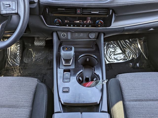 Used 2023 Nissan Rogue SV image 20