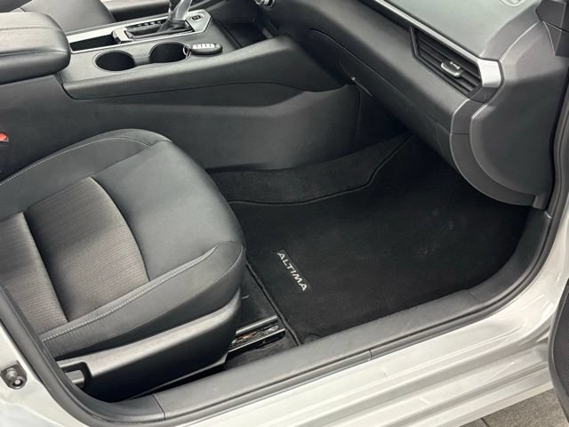 Used 2024 Nissan Altima 2.5 S FWD image 26