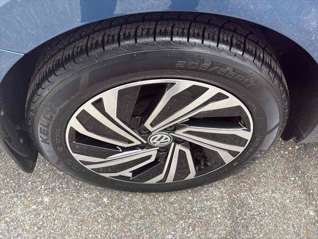Used 2021 Volkswagen Jetta SEL Premium image 11