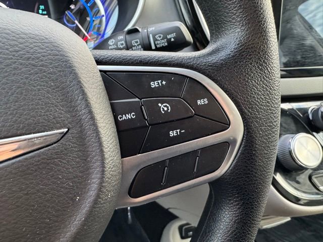 Used 2019 Chrysler Pacifica Touring Plus image 23