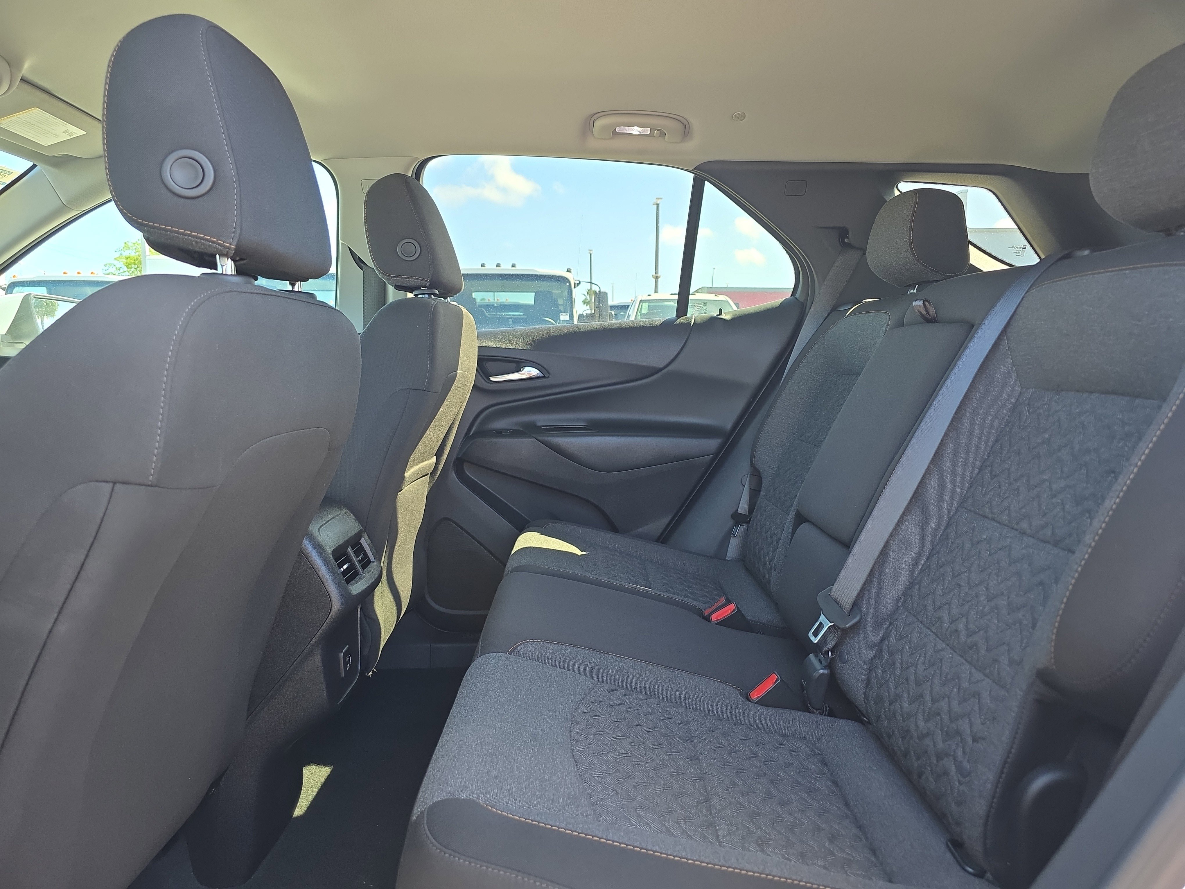 Used 2024 Chevrolet Equinox LT image 15