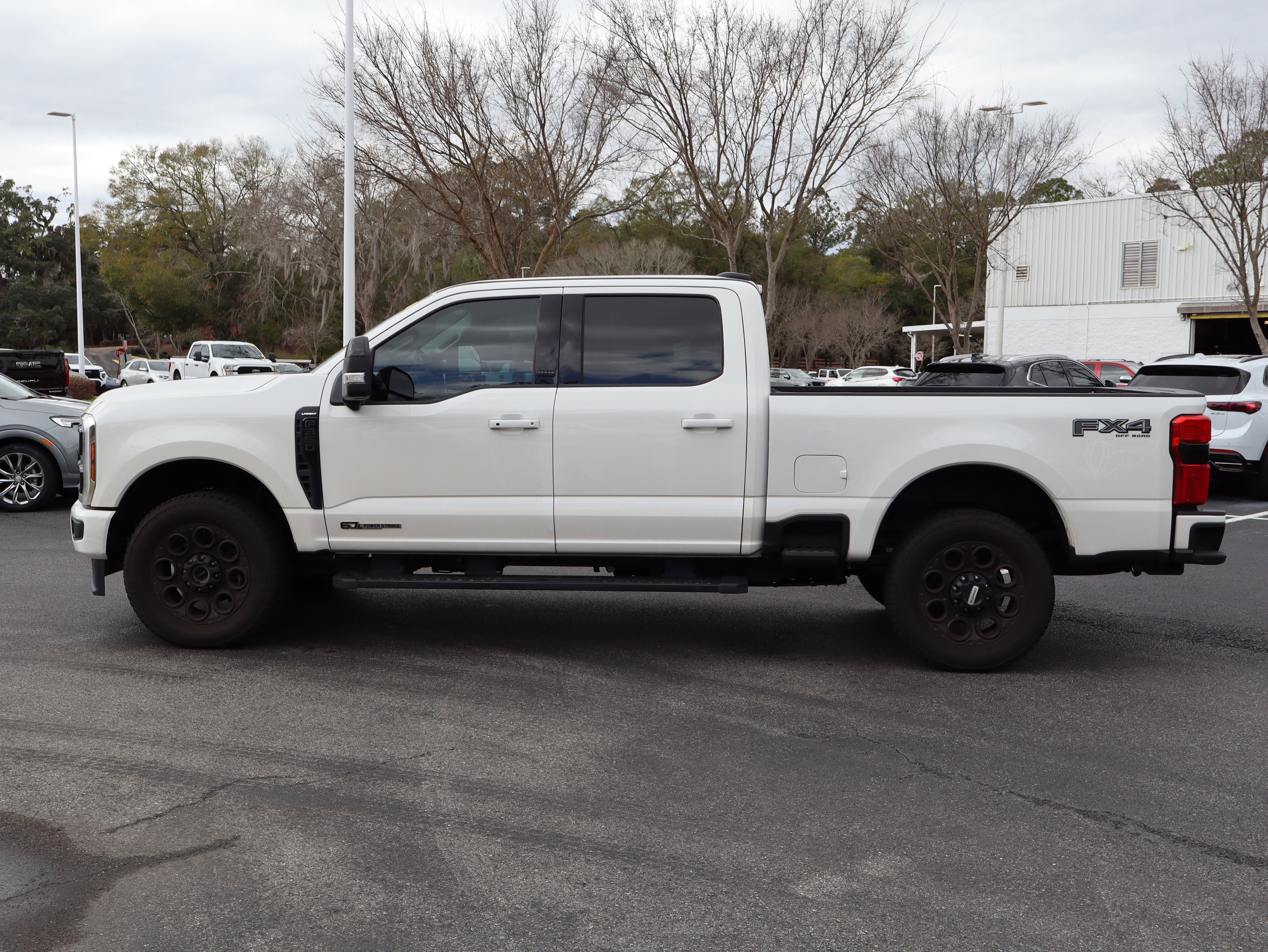 Used 2025 Ford F350 Lariat w/ Black Appearance Package image 30