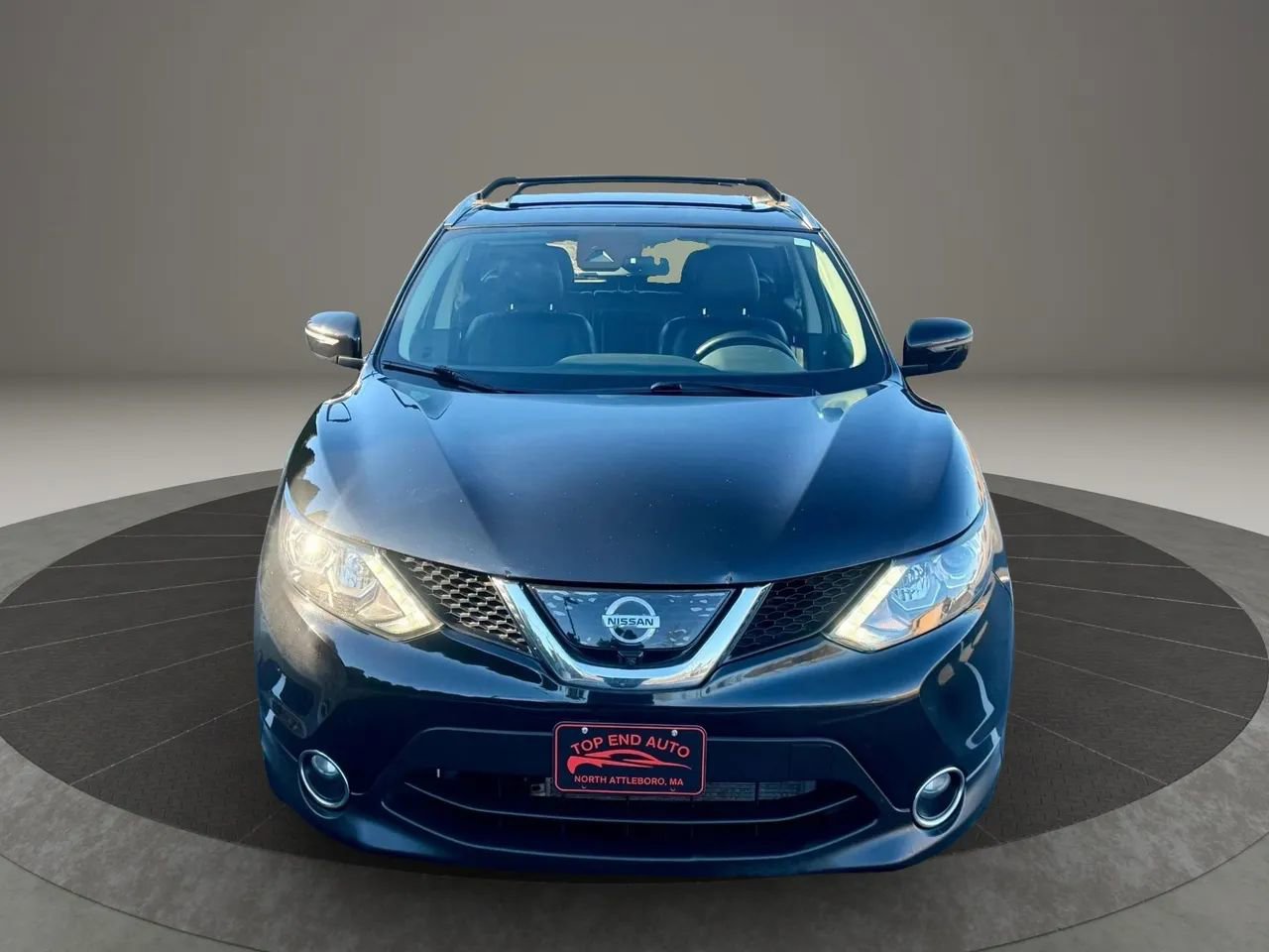 Used 2017 Nissan Rogue Sport SL w/ SL Premium Package image 2