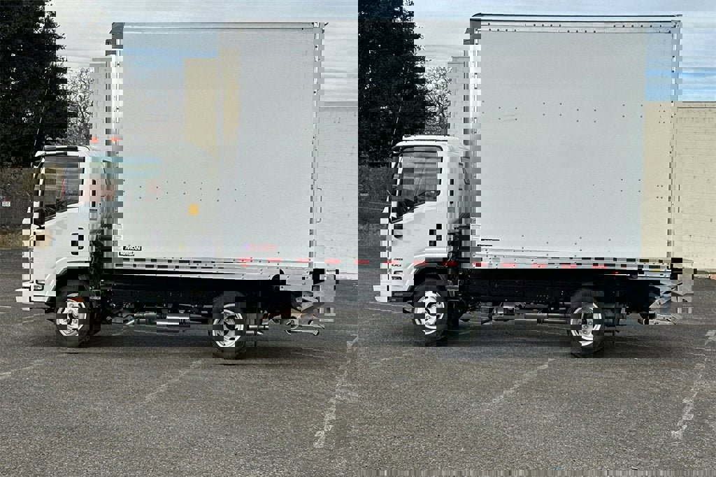 New 2024 Chevrolet Low Cab Forward image 7