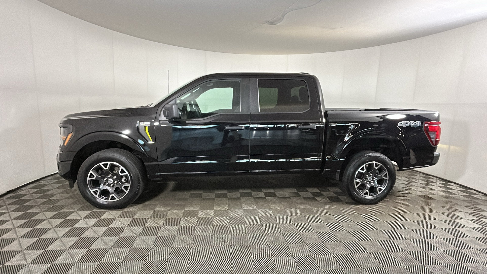 Used 2024 Ford F150 STX AWD/4WD image 6