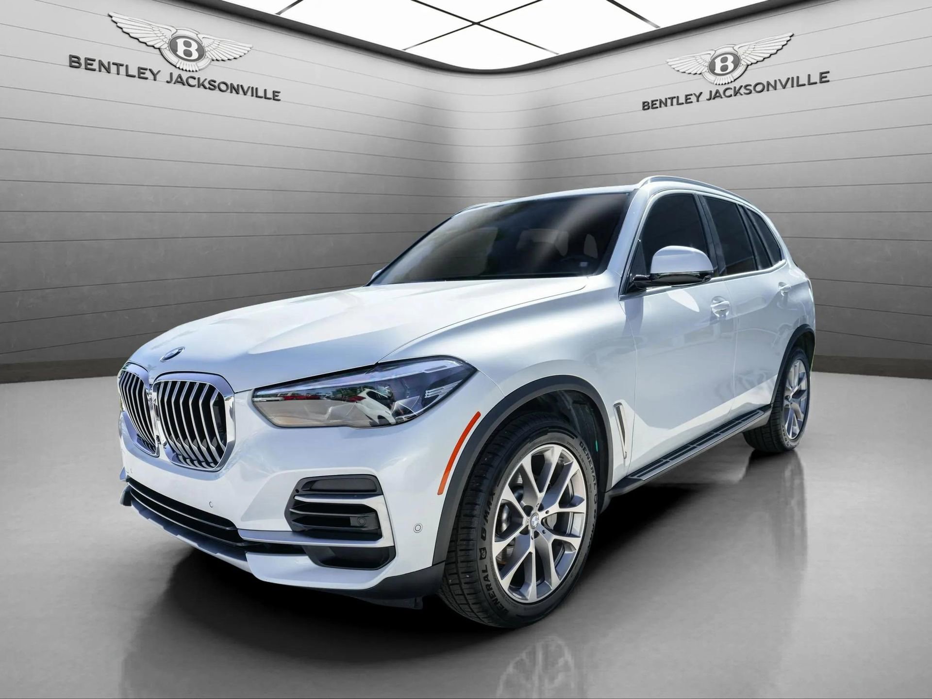 Used 2023 BMW X5 sDrive40i w/ Premium Package image 11