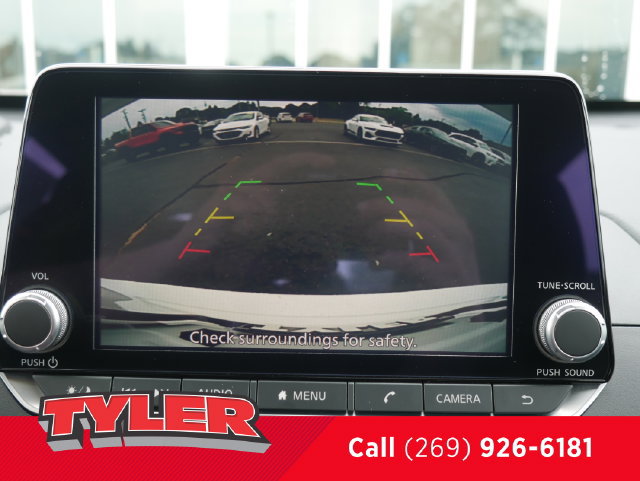 Used 2025 Nissan Altima 2.5 SV FWD image 43