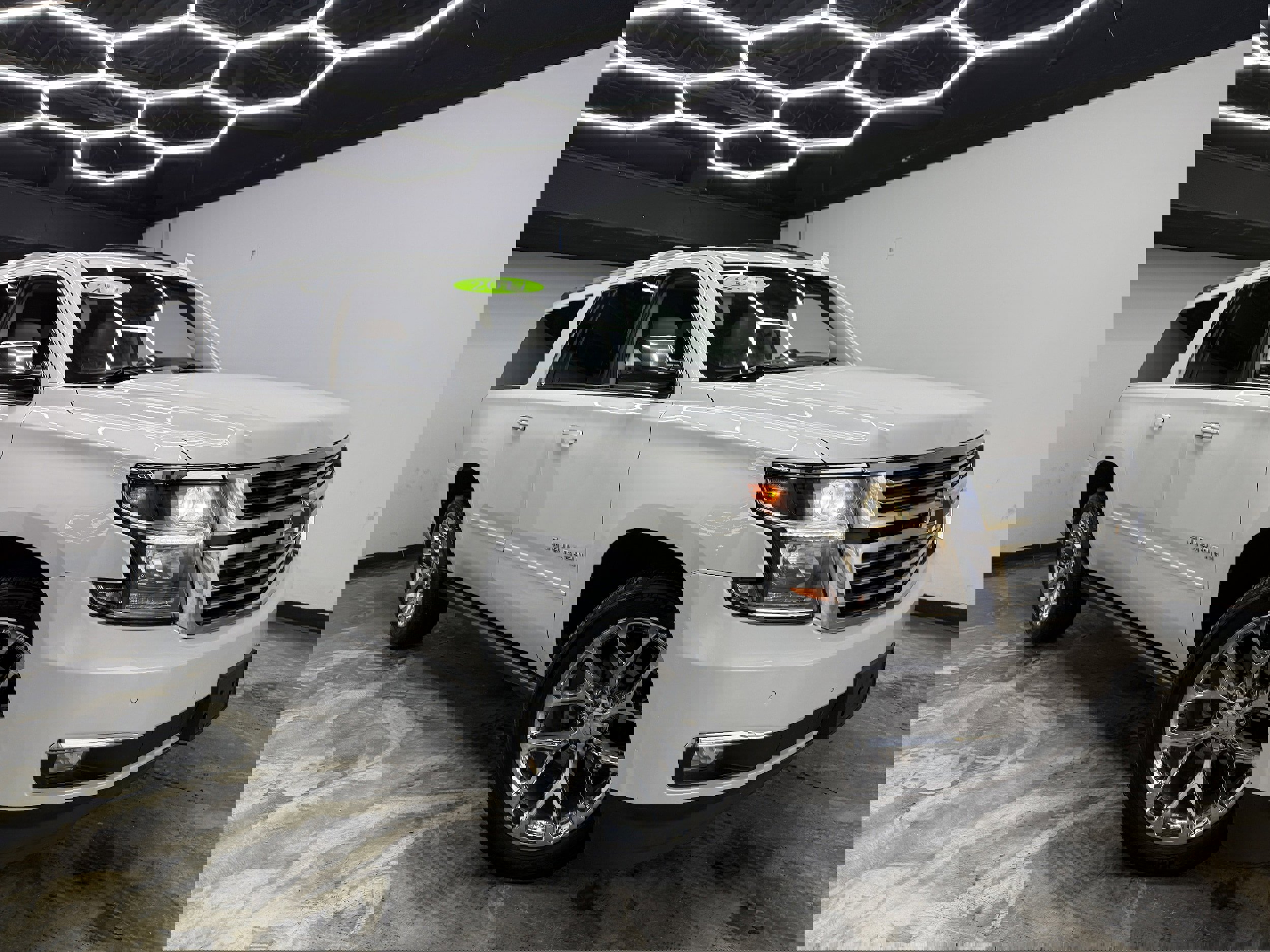 Used 2017 Chevrolet Suburban Premier image 6