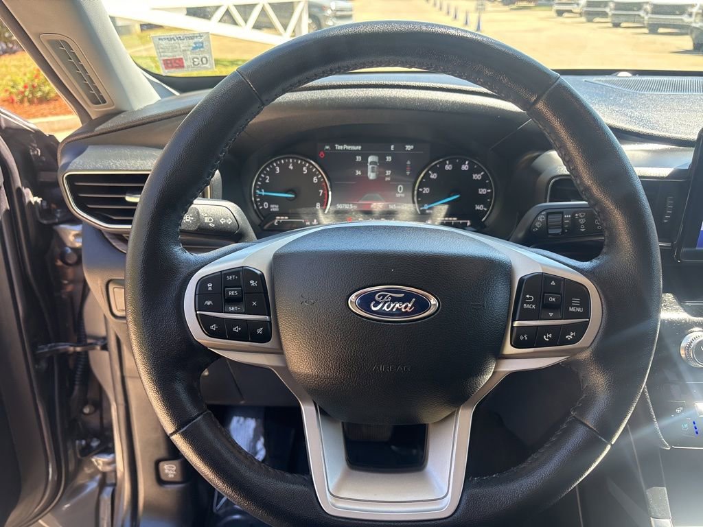 Used 2022 Ford Explorer Limited w/ Equipment Group 301A image 31