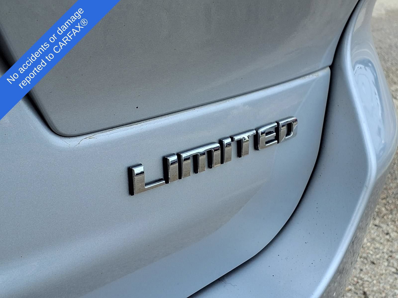 Used 2023 Jeep Grand Cherokee L Limited AWD/4WD image 10