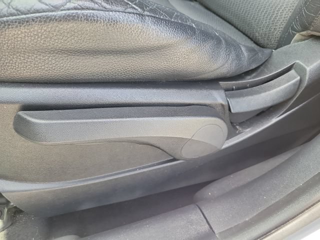 Used 2011 Hyundai Tucson GLS FWD image 19