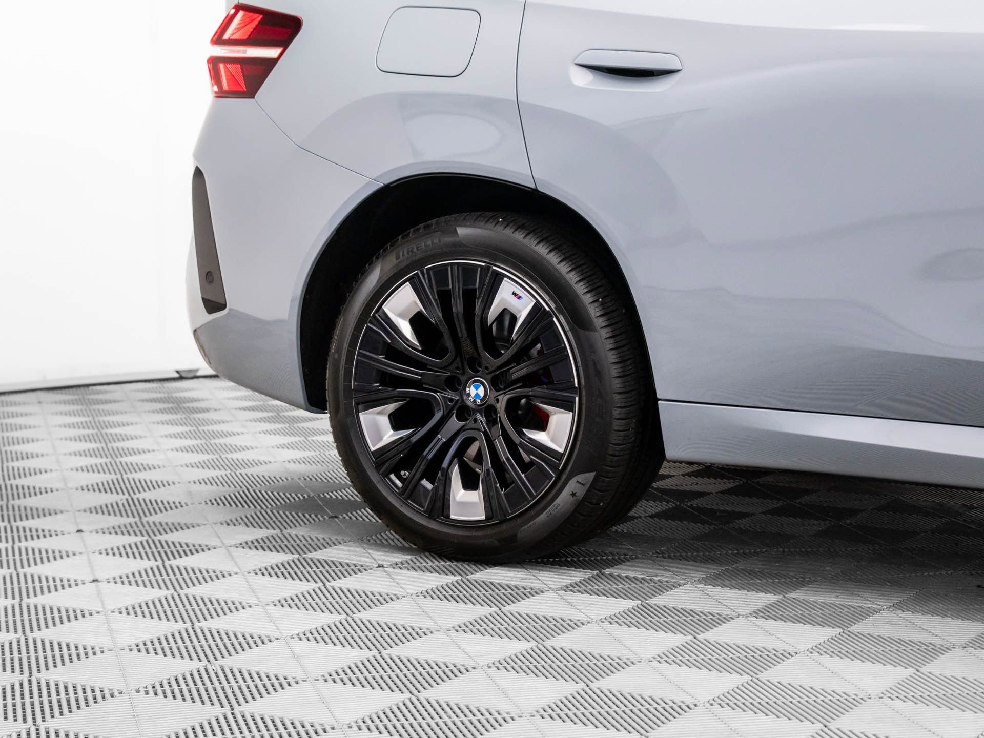 Certified 2025 BMW X3 xDrive30i w/ Premium Package image 37