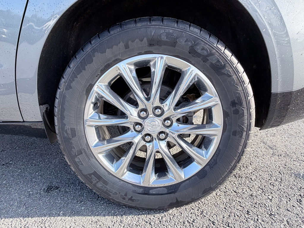 Used 2018 Buick Enclave Premium image 37