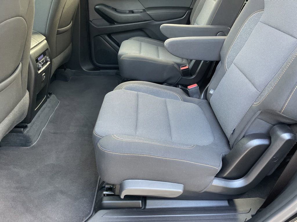 Used 2021 Chevrolet Traverse LT image 42