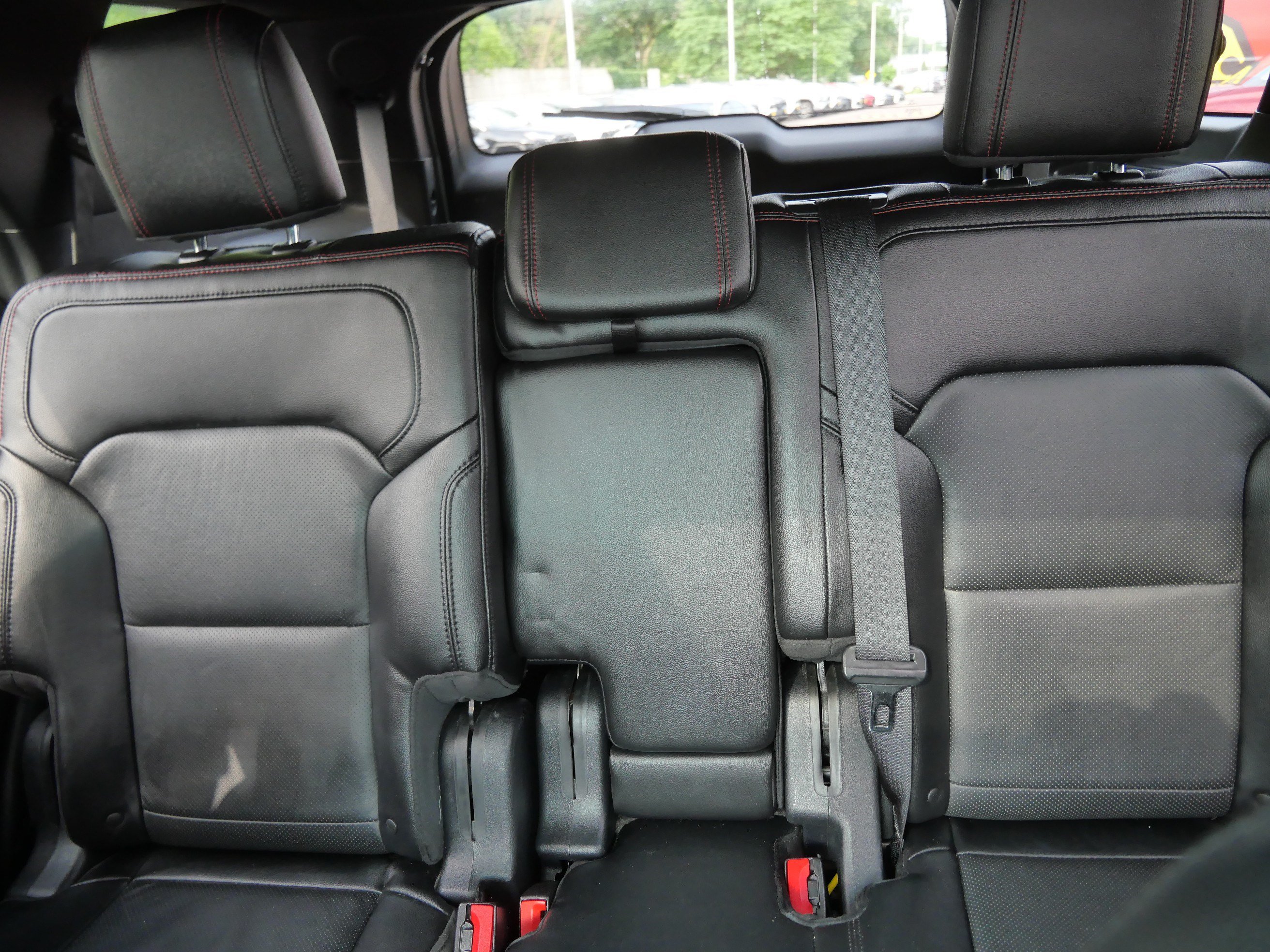 Used 2016 Ford Explorer Sport AWD/4WD image 13