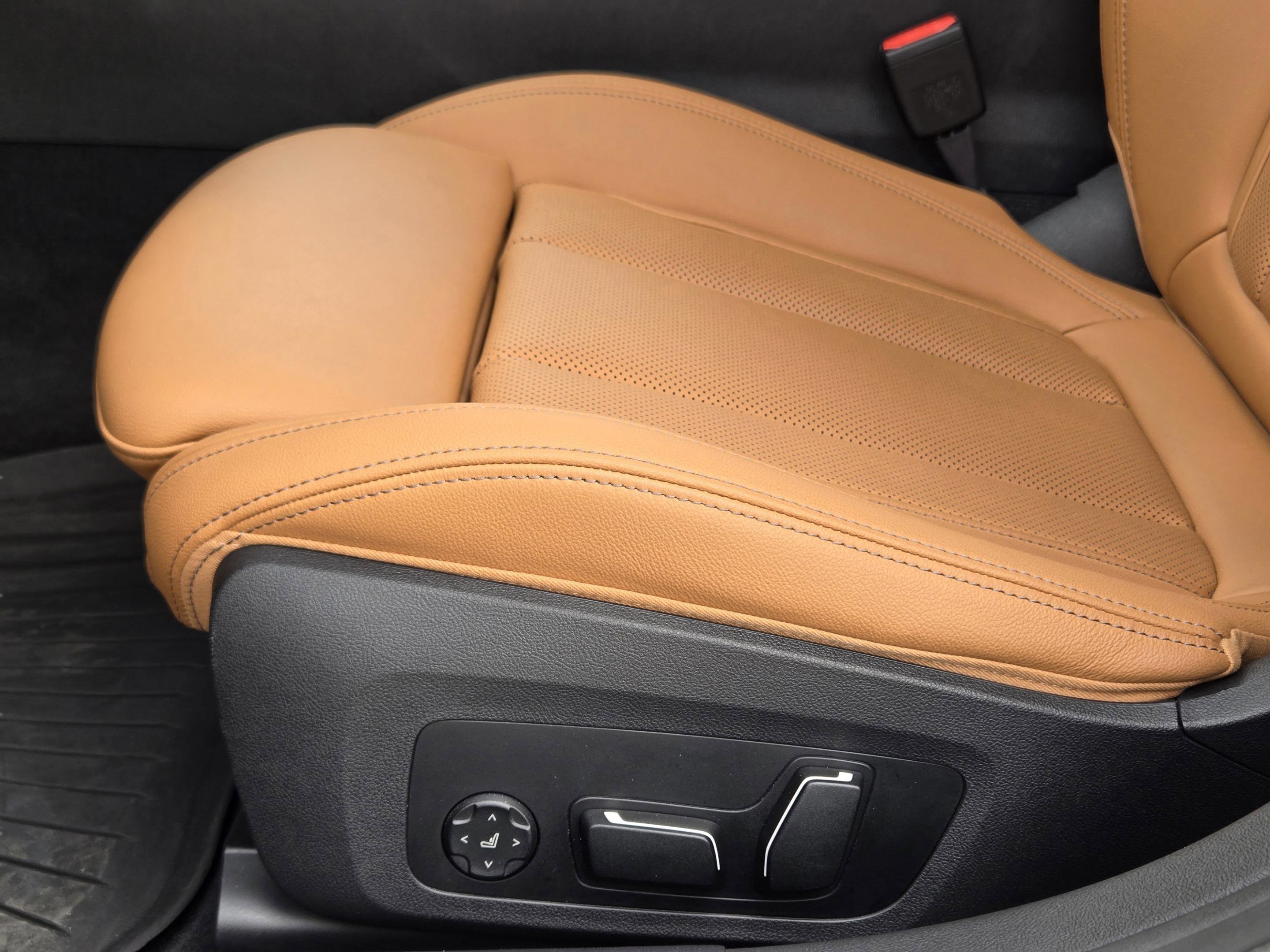 Used 2024 BMW i4 eDrive40 w/ Premium Package image 33