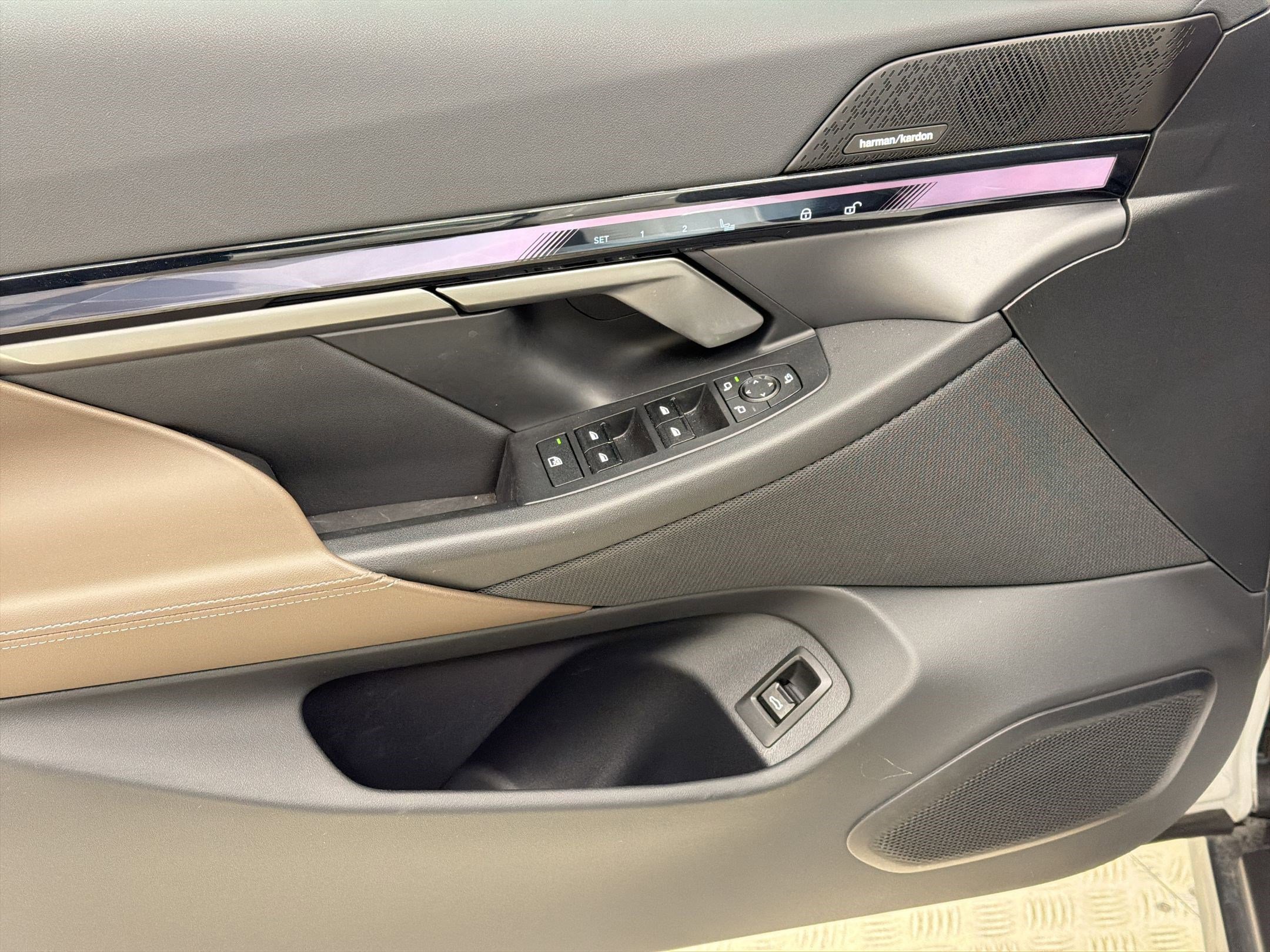 Certified 2024 BMW i5 eDrive40i w/ M Sport Package image 13