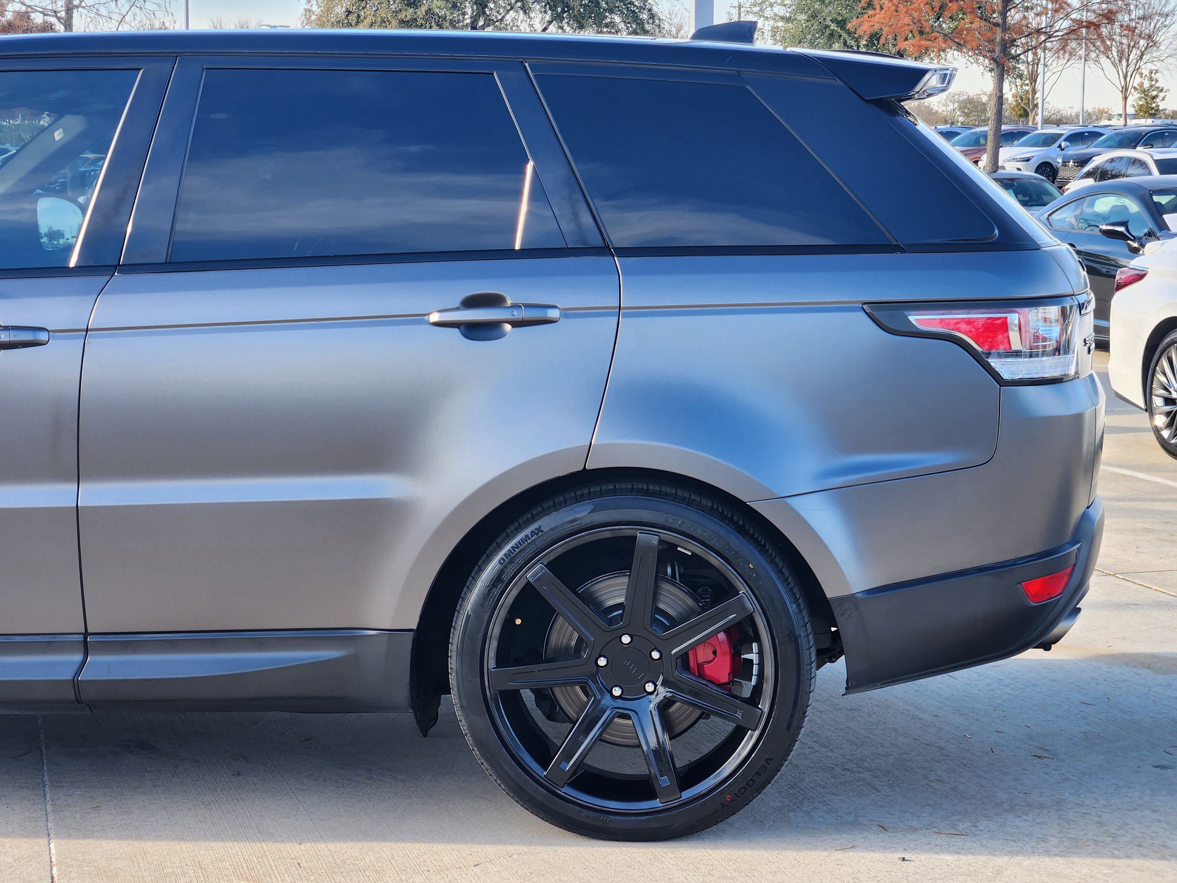 Used 2017 Land Rover Range Rover Sport image 10