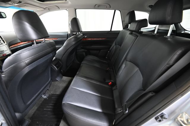 Used 2012 Subaru Outback 2.5i Limited w/ Moonroof Pkg AWD/4WD image 7