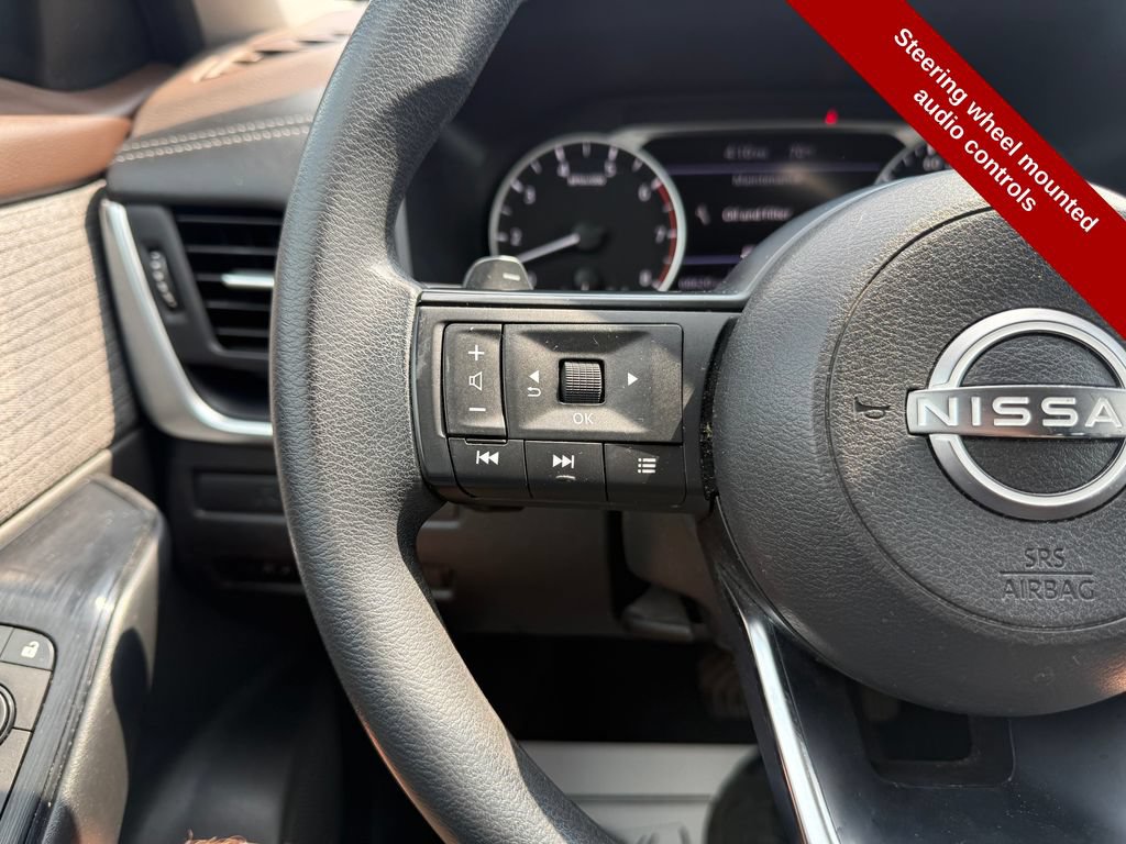 Used 2023 Nissan Rogue S AWD/4WD image 17