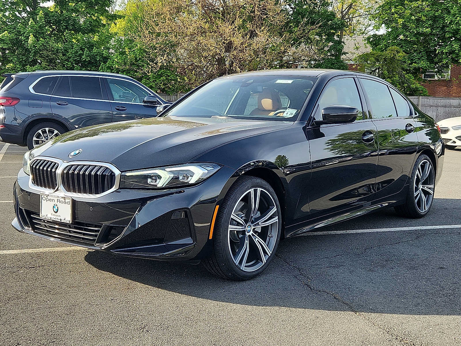 Certified 2023 BMW 330i xDrive Sedan w/ Premium Package AWD/4WD image 3