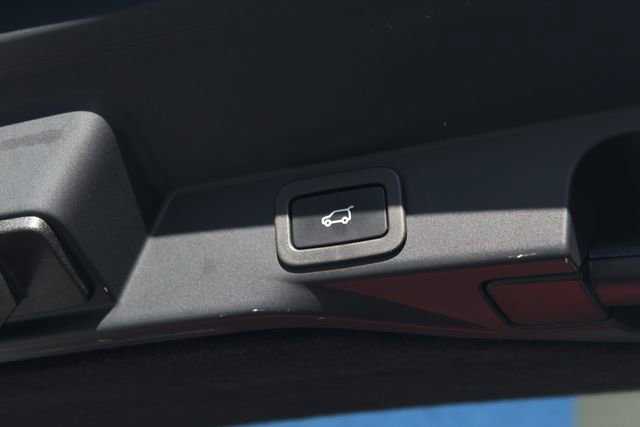 Used 2022 Land Rover Range Rover Sport HST image 13