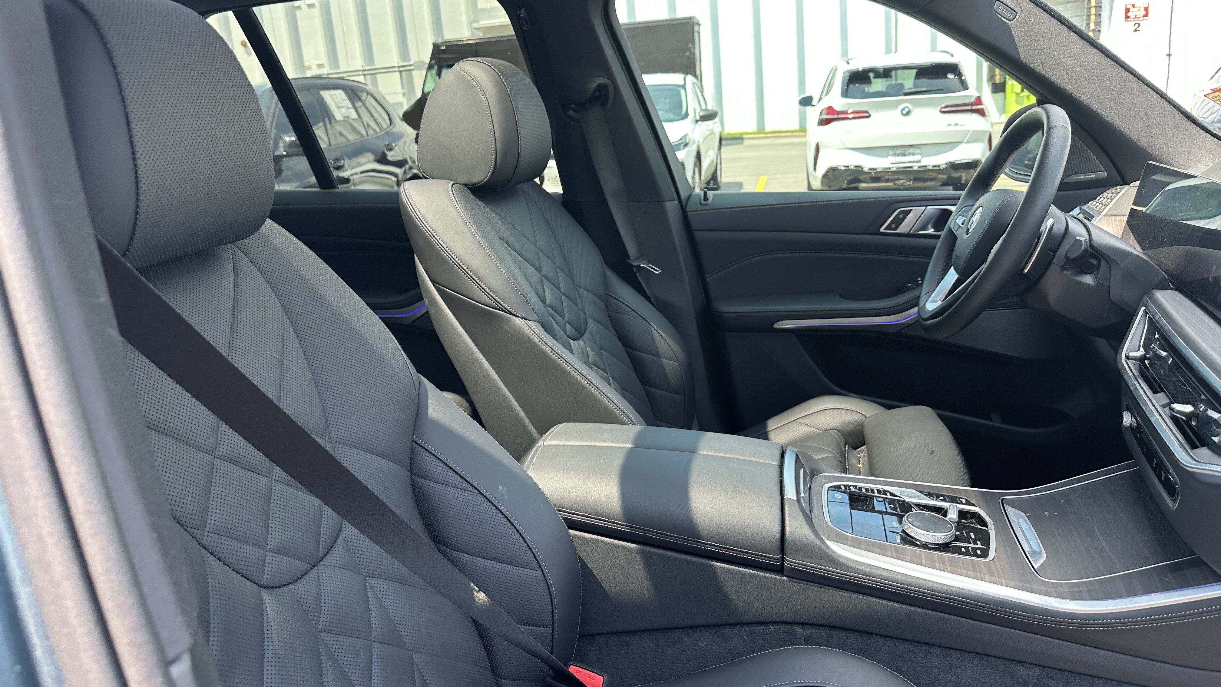 Certified 2024 BMW X5 xDrive40i w/ Premium Package AWD/4WD image 33