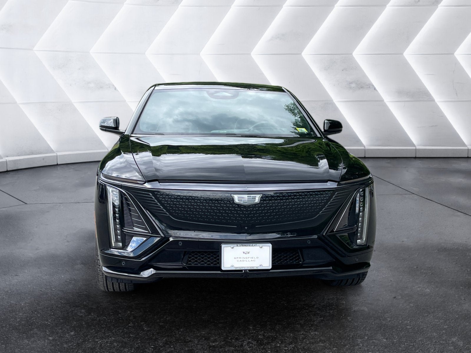 Used 2026 Cadillac Lyriq V w/ LPO, Floor Liner Package AWD/4WD image 9