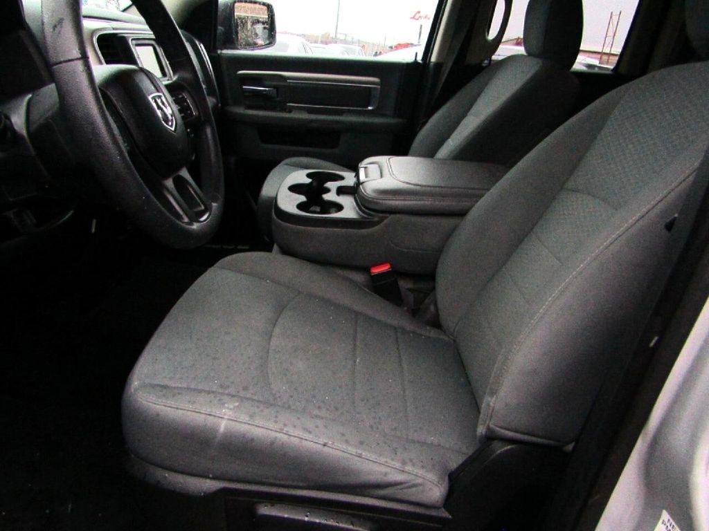 Used 2018 RAM 1500 Classic SLT RWD image 20