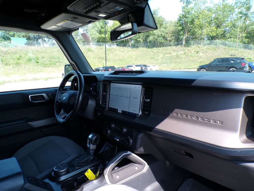 Used 2022 Ford Bronco Outer Banks AWD/4WD image 12