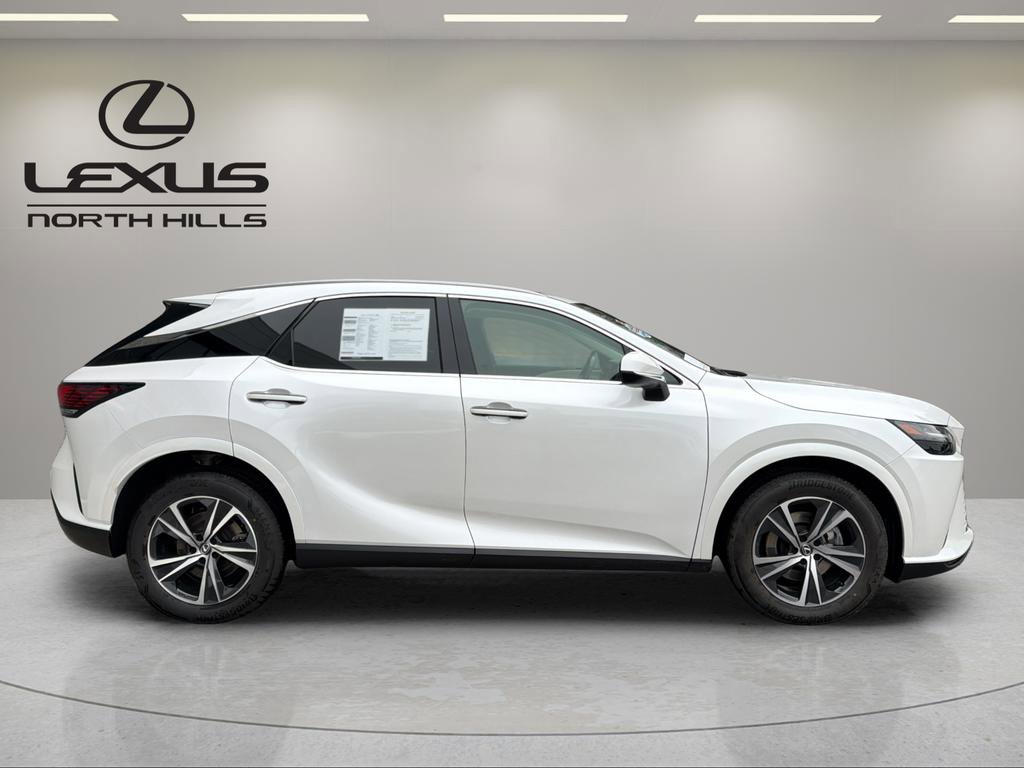 Used 2023 Lexus RX 350 AWD image 4