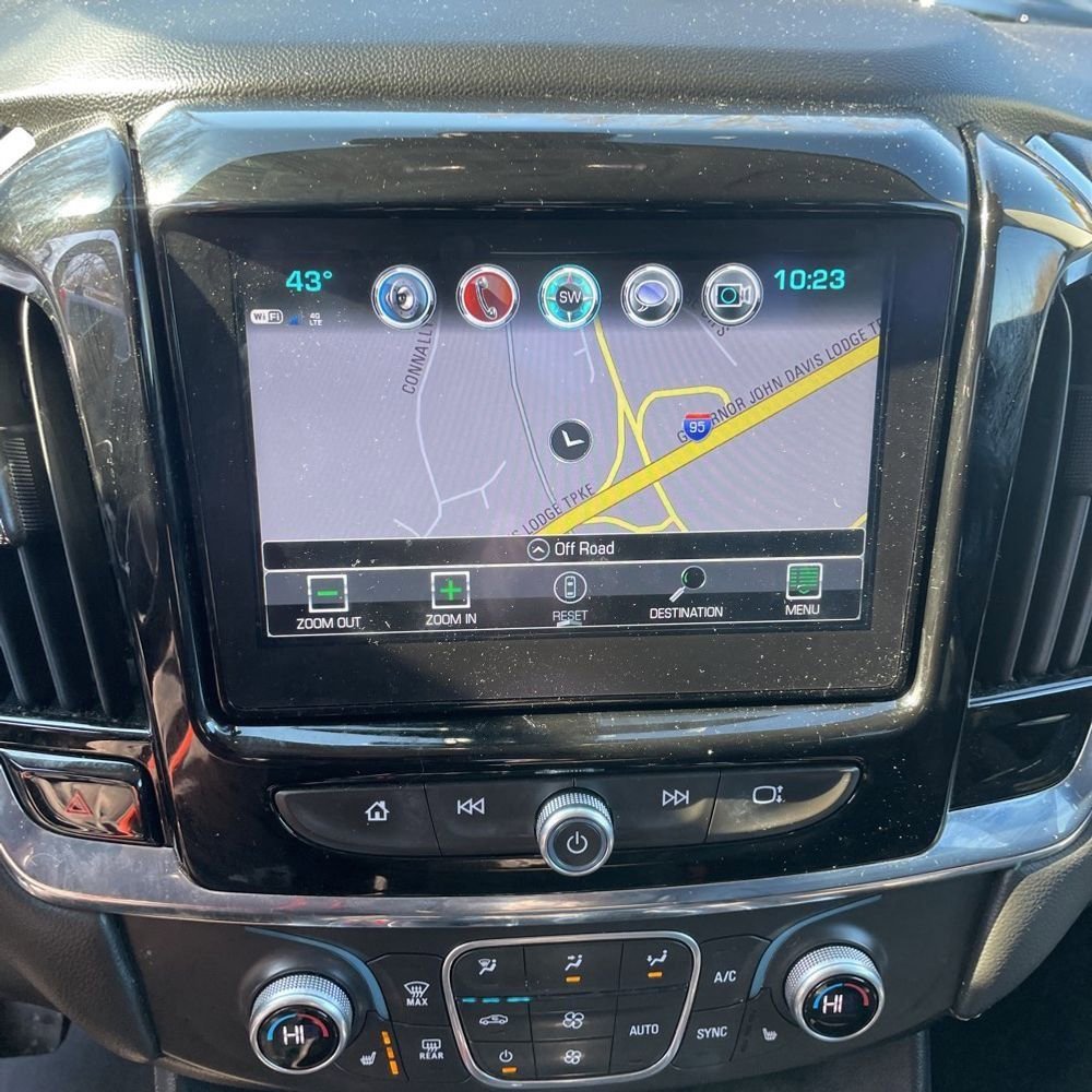 Used 2018 Chevrolet Traverse LT image 9