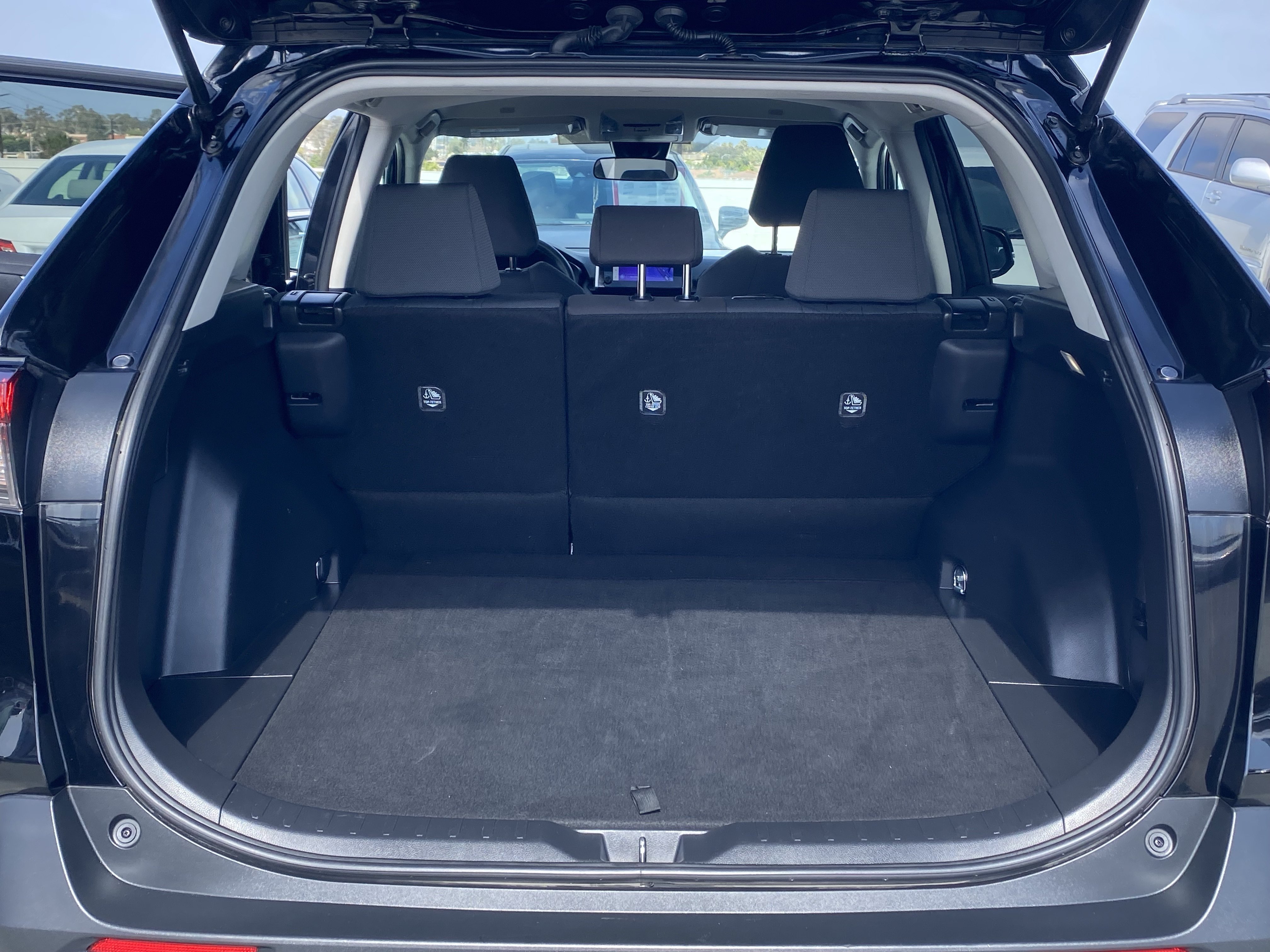 Certified 2025 Toyota RAV4 XLE FWD image 21
