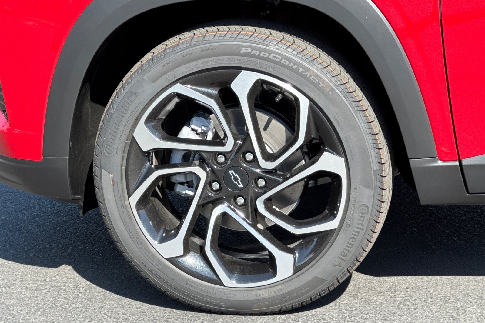 New 2026 Chevrolet Trax RS w/ Driver Confidence Package FWD image 24