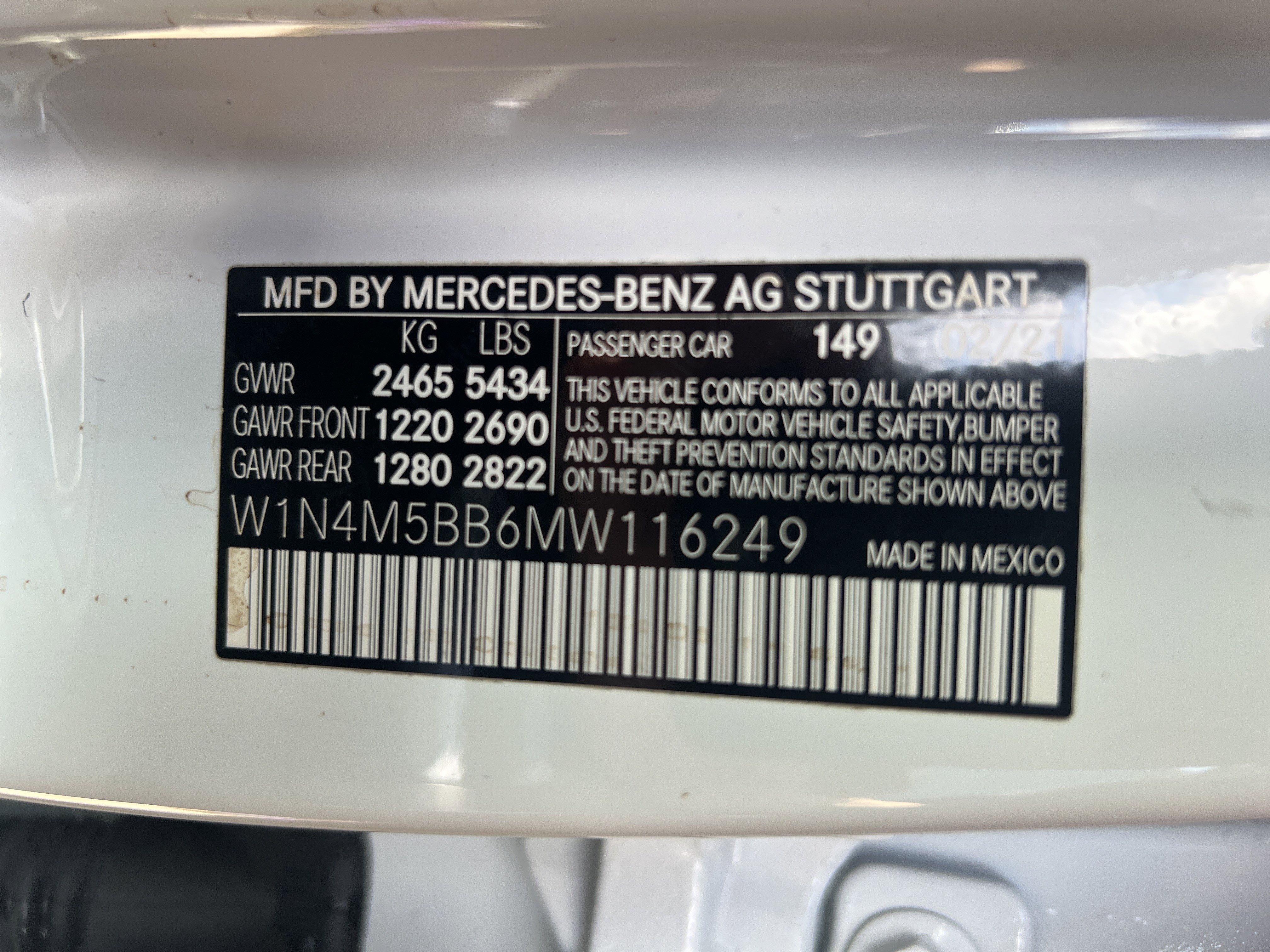 Certified 2021 Mercedes-Benz GLB 35 AMG 4MATIC image 37