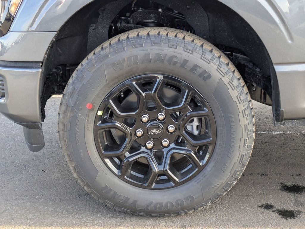 New 2026 Ford F150 XLT w/ Equipment Group 302A MID image 11