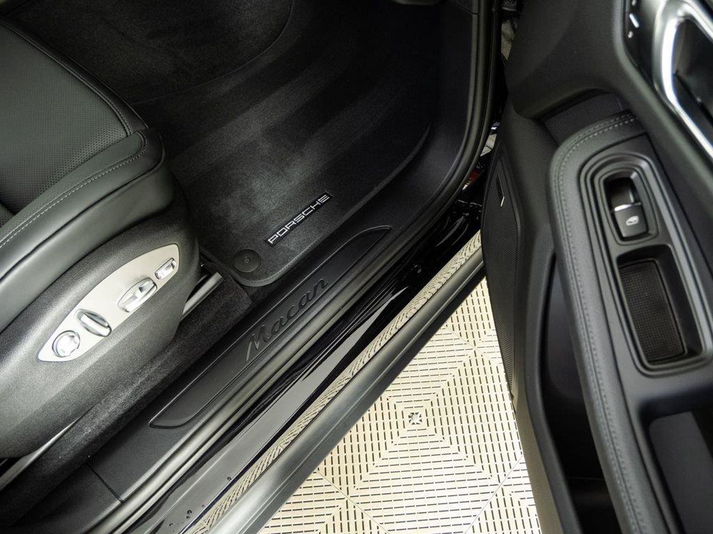 New 2026 Porsche Macan AWD/4WD image 26