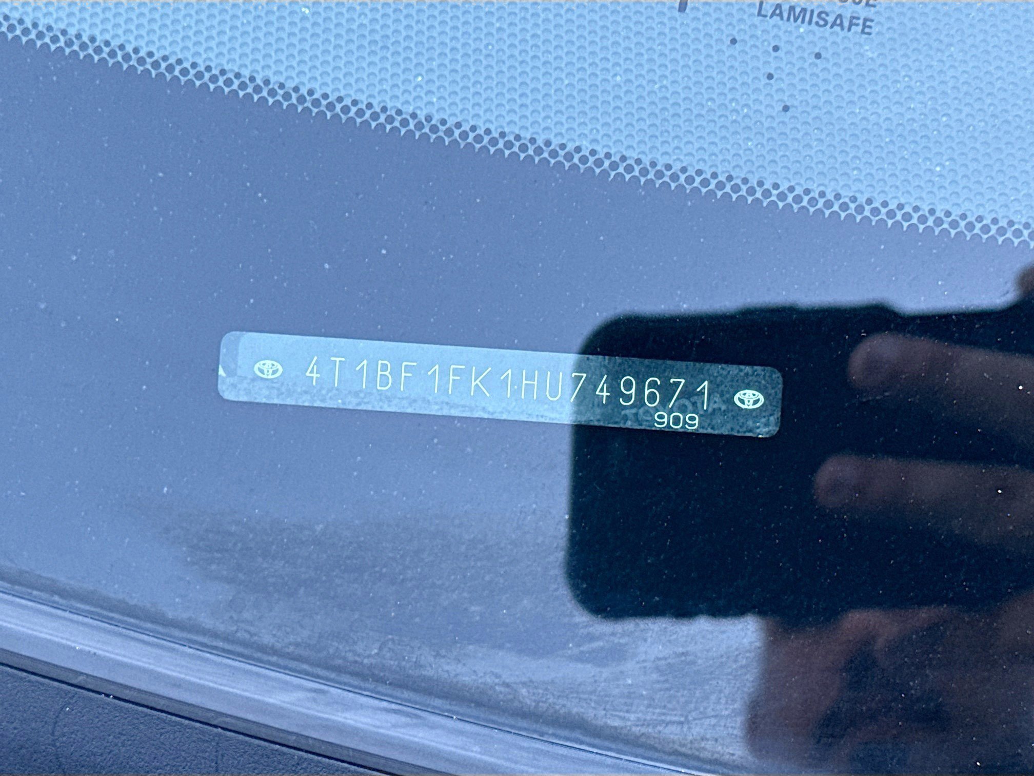 Used 2017 Toyota Camry SE image 34