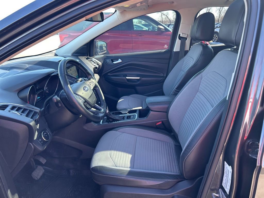 Used 2017 Ford Escape Titanium image 13