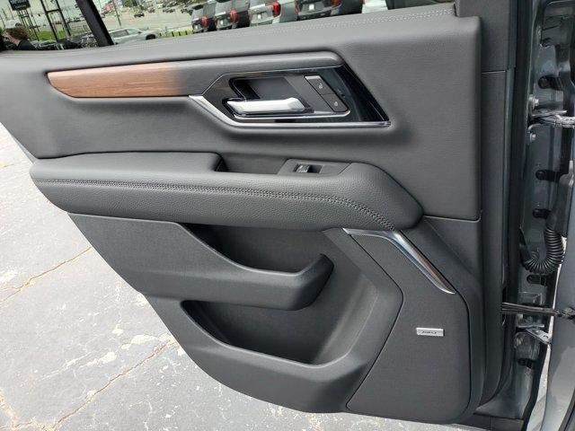 New 2026 GMC Yukon Denali w/ Denali Reserve Package AWD/4WD image 13