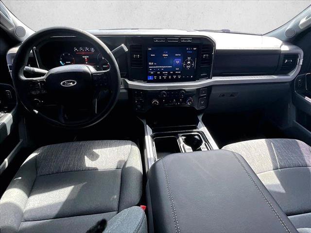 Used 2024 Ford F350 XLT w/ Black Appearance Package AWD/4WD image 16