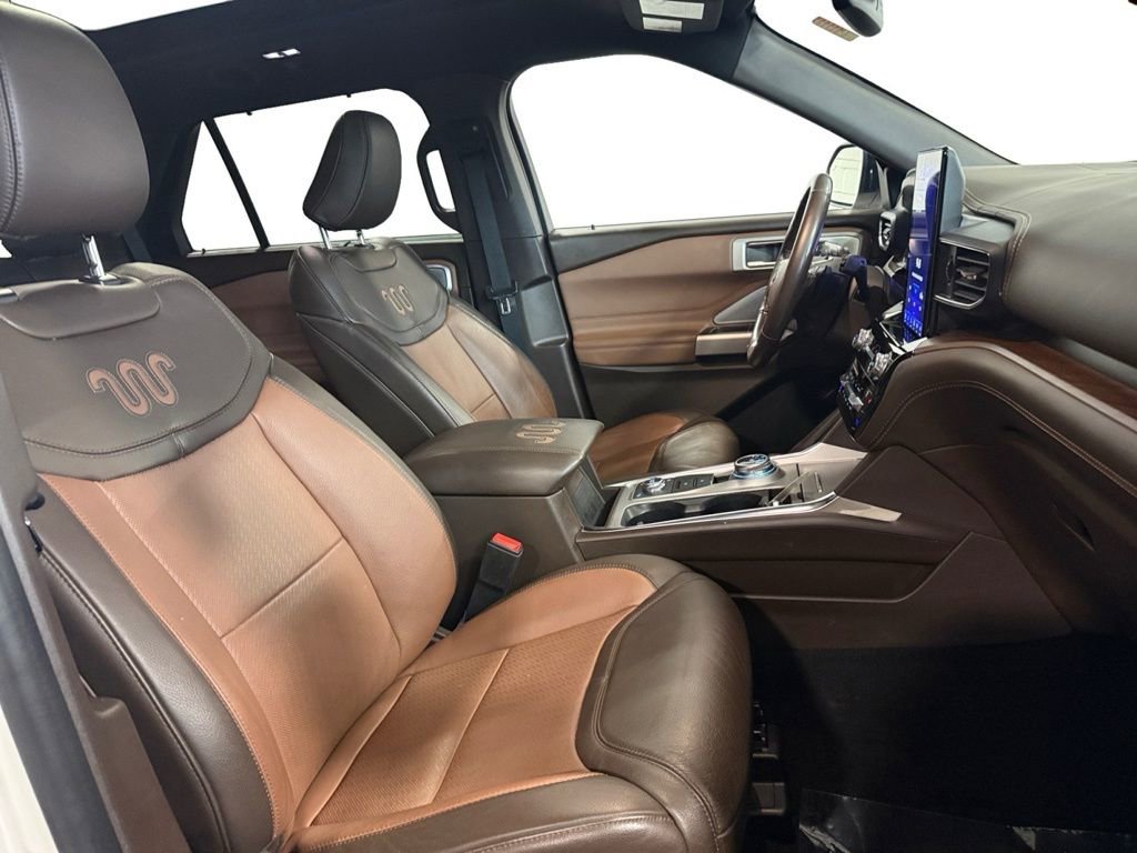 Used 2021 Ford Explorer King Ranch w/ Premium Technology Package AWD/4WD image 13