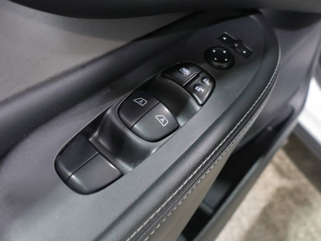 Used 2023 Nissan Murano SV AWD/4WD image 13