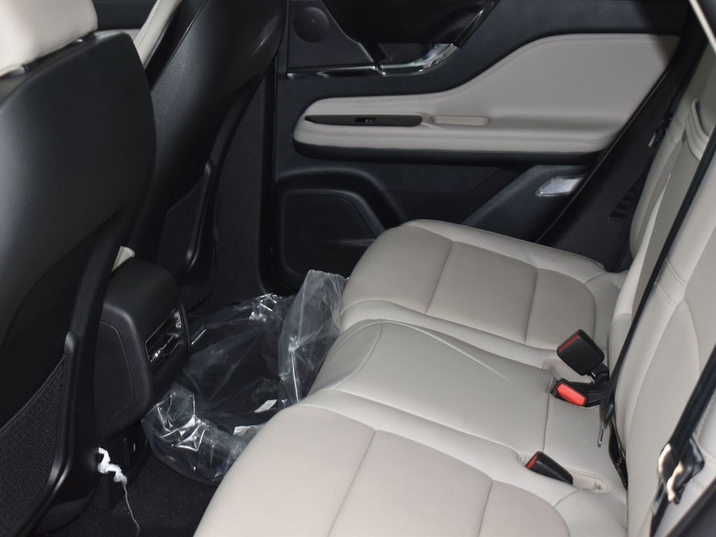 New 2026 Lincoln Corsair Grand Touring AWD/4WD image 11