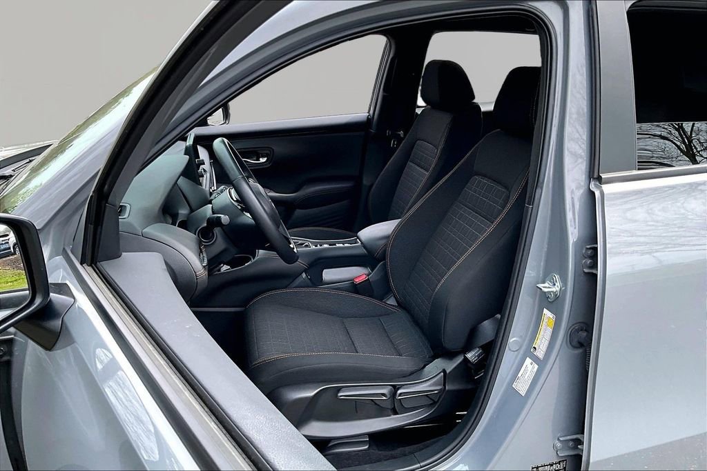 Used 2025 Honda HR-V Sport image 15