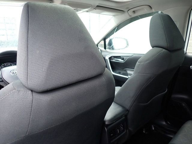 Used 2024 Toyota RAV4 XLE w/ Convenience Package image 16