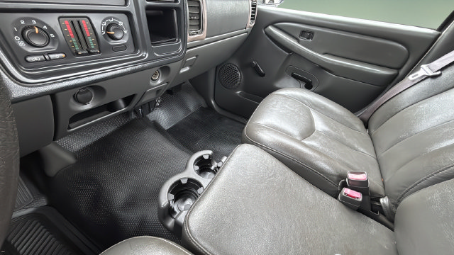 Used 2006 Chevrolet Silverado 1500 W/T RWD image 14